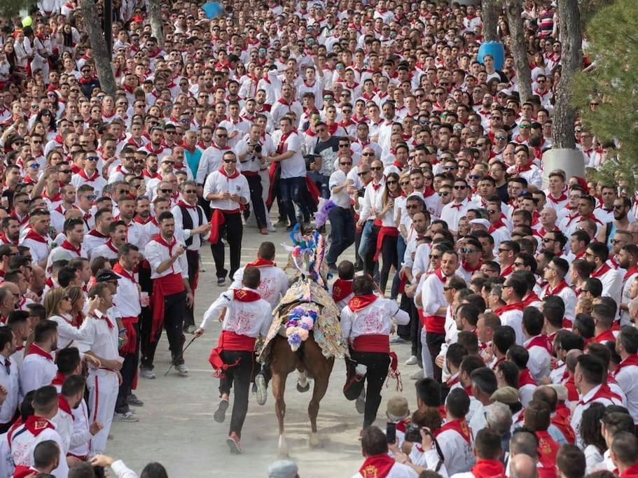 Alojamiento Central Caravaca การาวากา เดลา กรูซ ภายนอก รูปภาพ