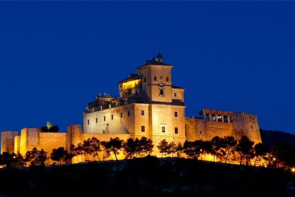 Alojamiento Central Caravaca การาวากา เดลา กรูซ ภายนอก รูปภาพ